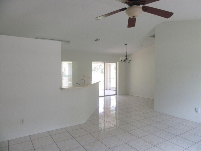 Photo - 2716 Vogler Ln