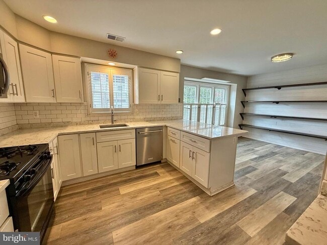 Photo - 7773 Shootingstar Dr