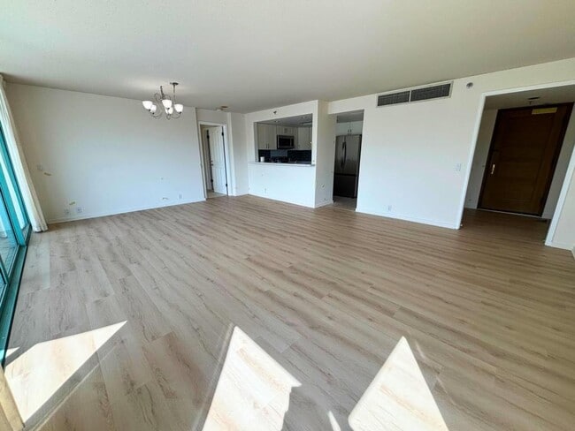 Photo - 1341 Kapiolani Blvd