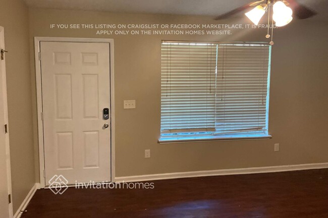 Photo - 2805 Wildflower Ln SW