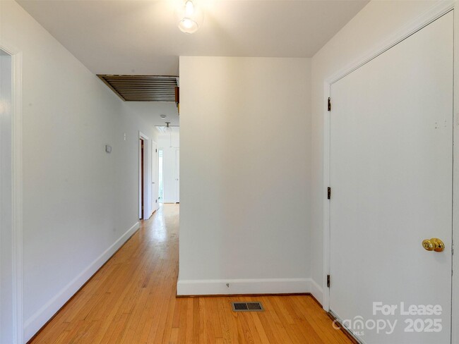 Photo - 1432 Bevis Dr