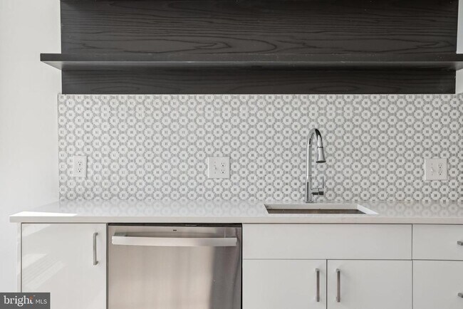 Photo - 1201 Vine St Unit 2 BED