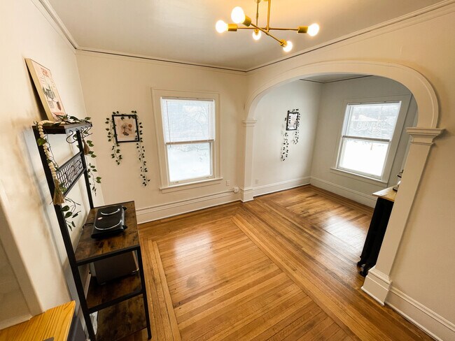 Photo - 3721 Cottage Grove Ave Unidad 5