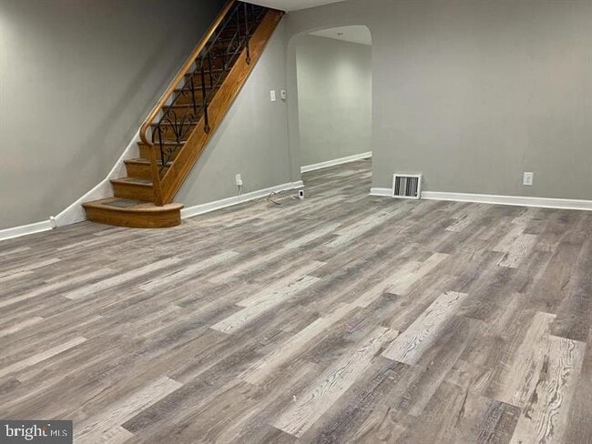 Photo - 206 E Walnut Park Dr