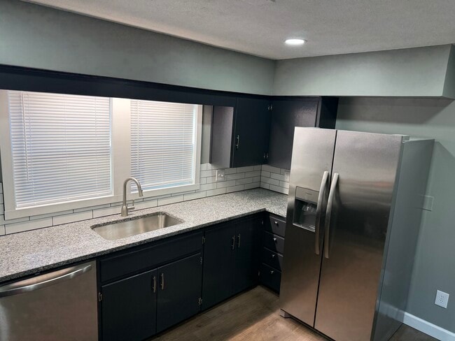 Photo - 2517 N Waldron St