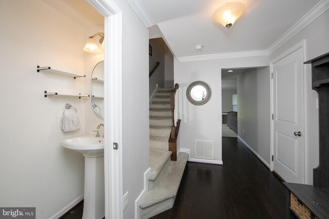 Photo - 304 Iannelli Rd
