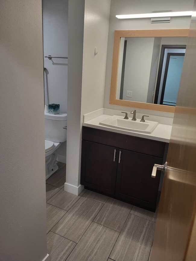 137-141 N Franklin St