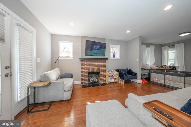 Photo - 431 W Baltimore Ave