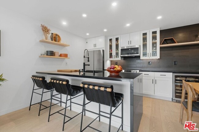 1230 Horn Ave Unit 305