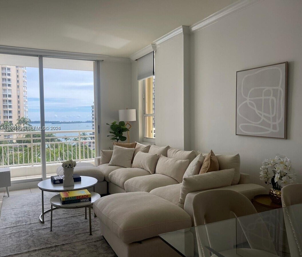 Photo - 888 Brickell Key Dr Unit 905