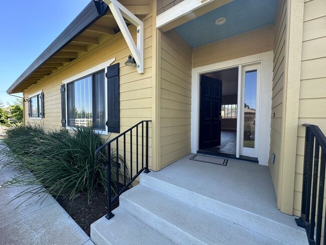 Photo - 4 Bedroom Home on Half Acre Lot