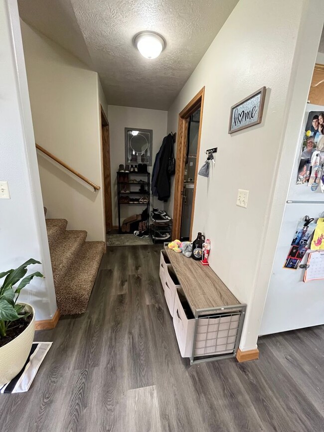 Photo - 3 Bed/2 Bath Apartment in Sioux Falls!