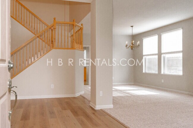 Photo - Spacious 4-Bedroom Gem on Glenhaven Drive – Your Perfect Tracy Retreat!