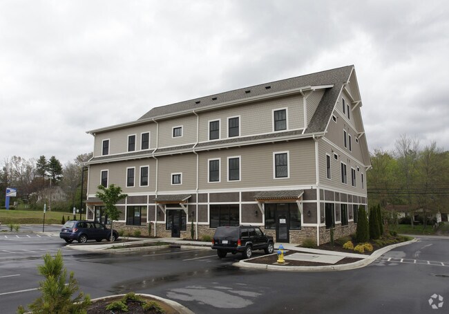 Photo - 2 Monticello Village Dr