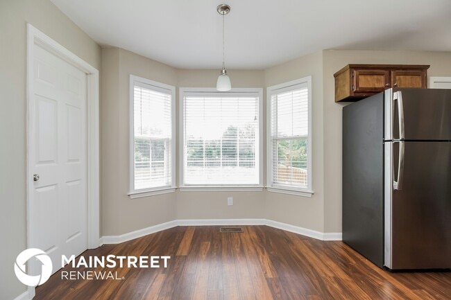 Photo - 1115 McDonough Cir