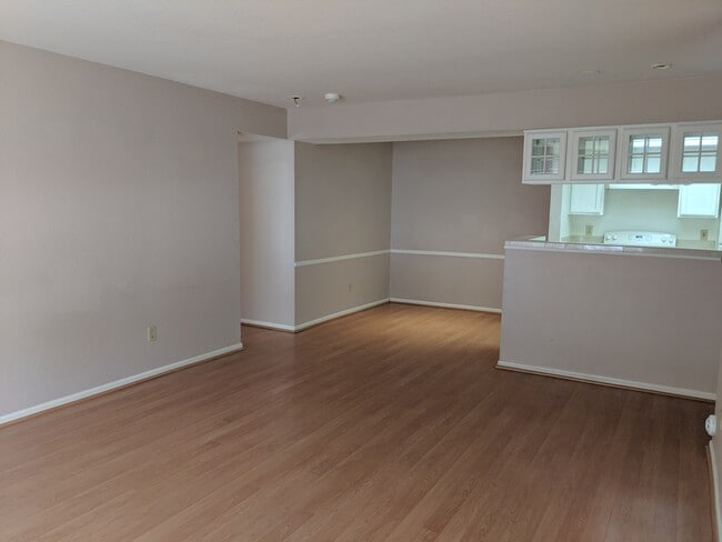 Building Photo - DTC Ground Floor 2 Bedroom 2 Bath Condo For Rent - Great Location and Amenities