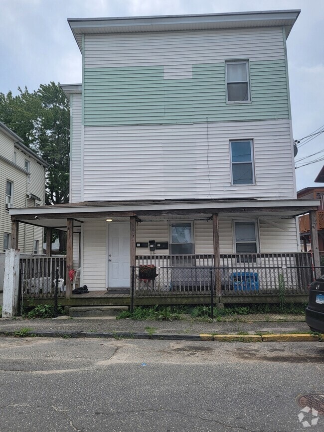 Building Photo - 38 E Dover St Unit 2 Rental