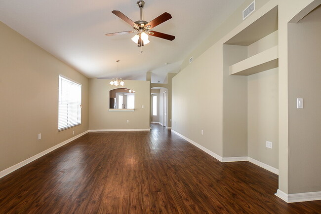 Photo - 1533 Marsh Wood Dr