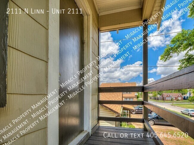 2111 N Linn-Unit 2111