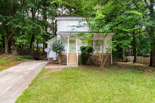 Building Photo - 3-Bedroom Home for in Cary – Close to Down...