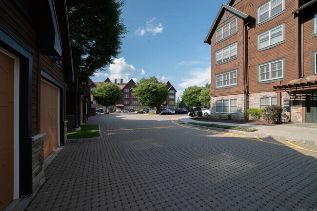 Photo - 16 Hayestown Rd Unidad C302