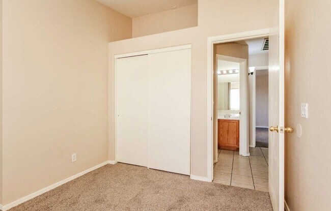 341 Buford Pl