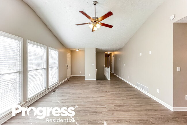 Photo - 700 Gregory Manor Dr SW