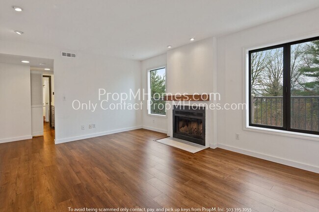 Photo - Discover Urban Elegance in Goose Hollow! Unit 204