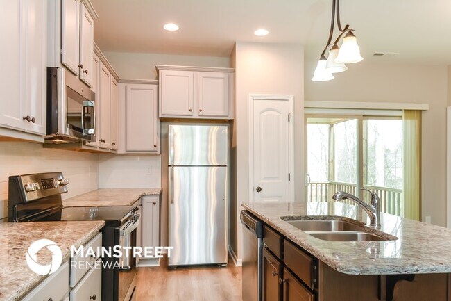 Photo - 353 Chamberlain Dr