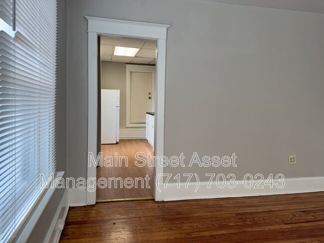 Photo - 2108 Walnut St Unit Apt 3