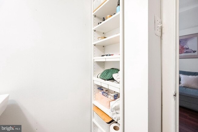 Photo - 1701 16th St NW Unit 204