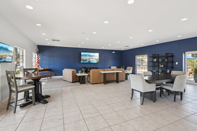 Imperial Palms Apartments