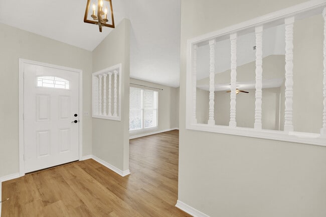 Photo - 7525 Melody Ln