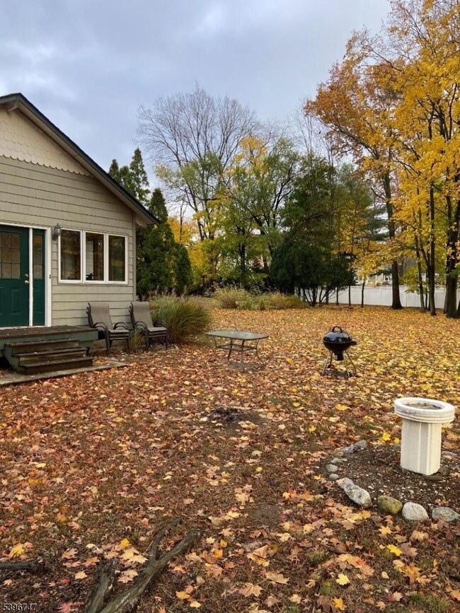 Photo - 492 Dogwood Ln