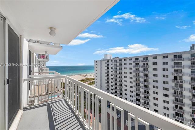 Building Photo - 401 Ocean Dr Rental