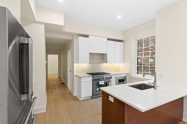300 Kings Hwy E Unit B