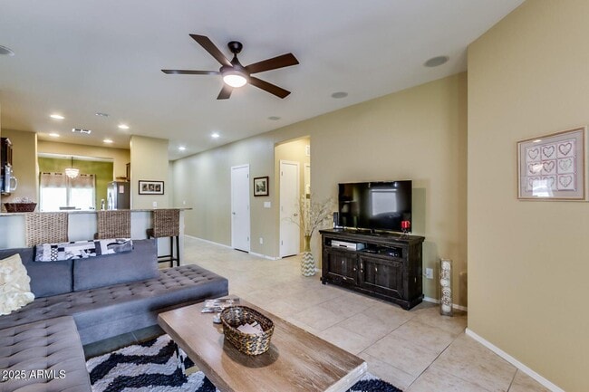 Photo - 1657 W Desperado Way