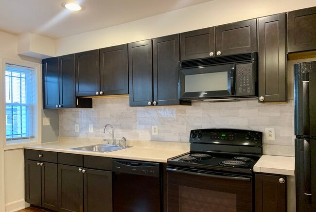 Building Photo - 853 19th Street Northeast Unit 1 Rental