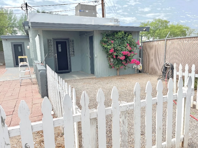 Building Photo - 3558 E Cody St Rental