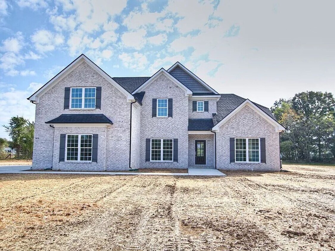 Situated on over 3 acres right in a growin... - Situated on over 3 acres right in a growin...