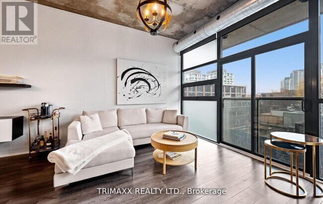 Photo - 60 Bathurst St Unit 403