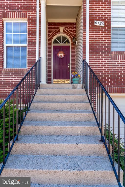 Photo - 6328 Dunman Way
