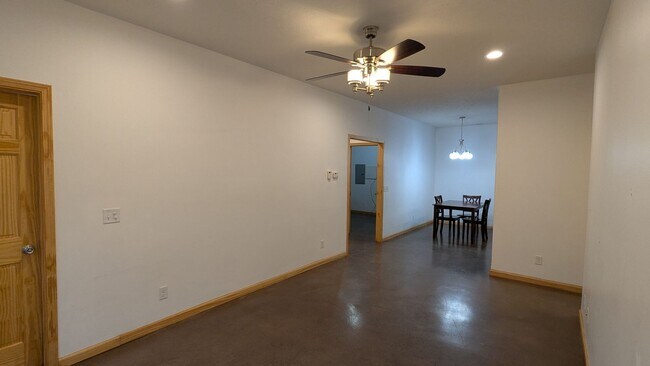 Photo - 1600 4th Ave Unidad 2