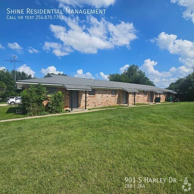 Building Photo - 901 Harley Dr Unit A Rental