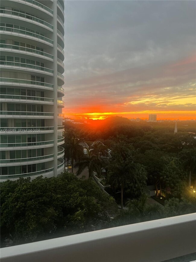Photo - 1627 Brickell Ave Unit 1204