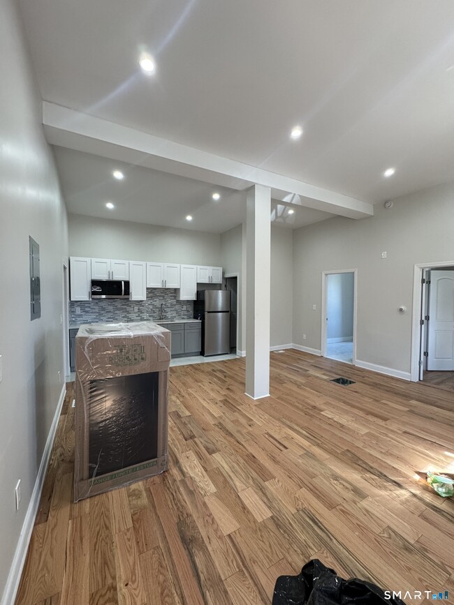 Photo - 740 Dixwell Ave Unit 1F