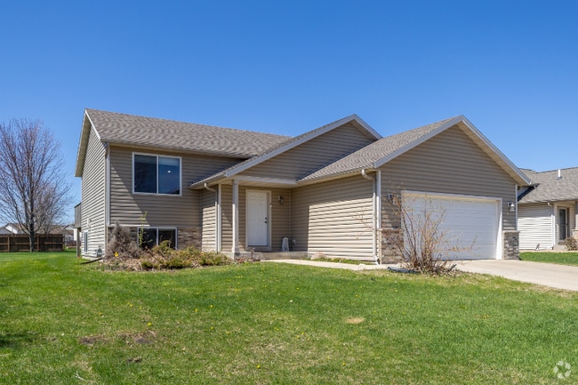 Building Photo - 5369 Ridgeview Dr NW Rental