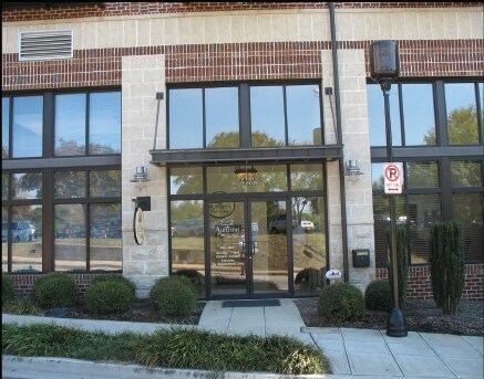 Primary Photo - 408 River St