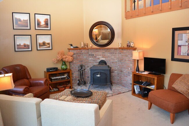 818 Covered Bridge Ln Unit C18
