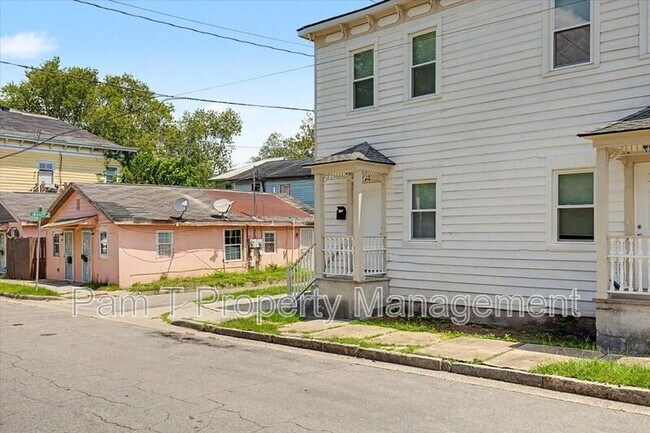 814 Ott St